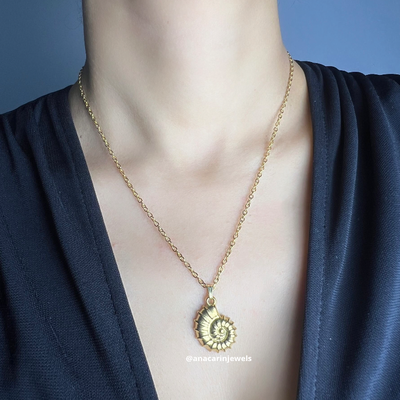 CARACOL NECKLACE - Anacarinjewels