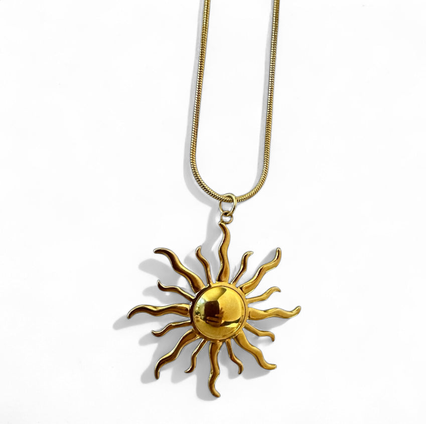 SOLEA NECKLACE