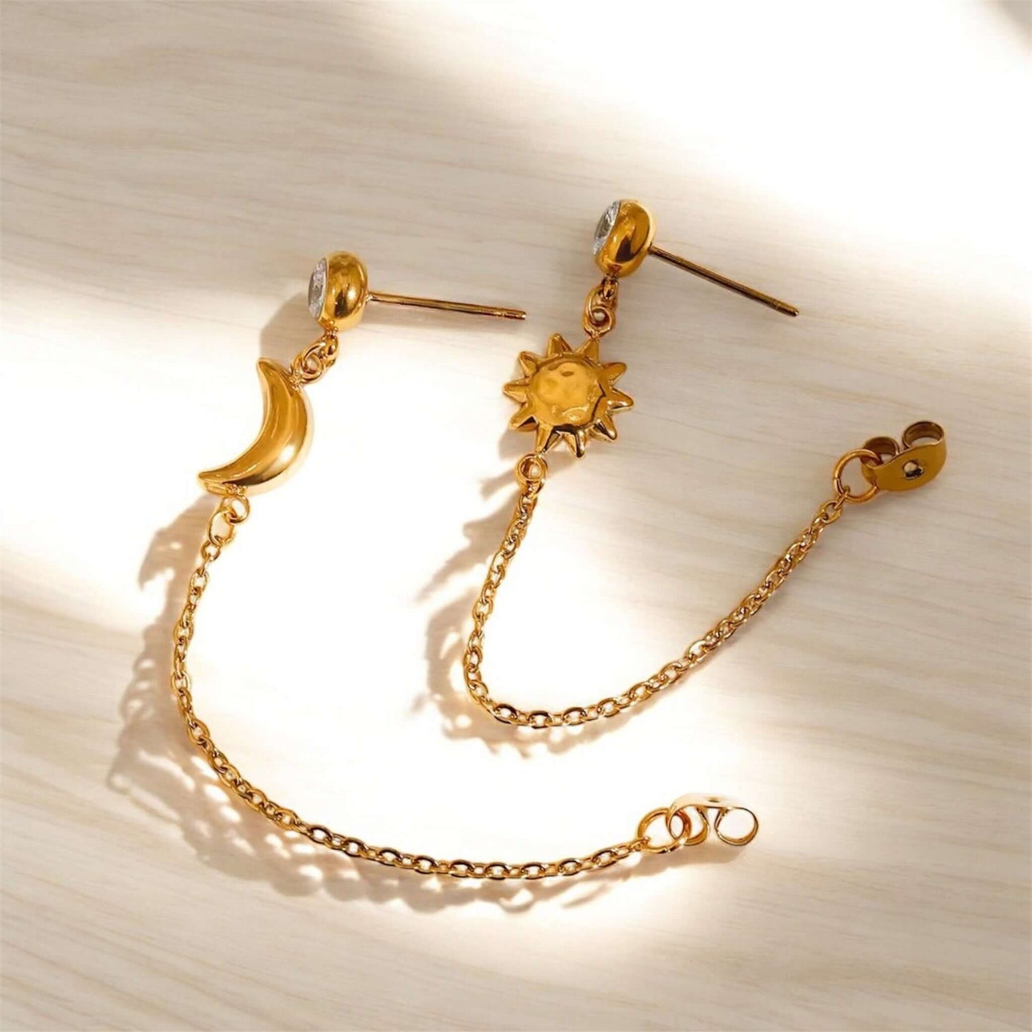 UNIVERSO EARRING/Pendientes Sol y Luna Asimétricos