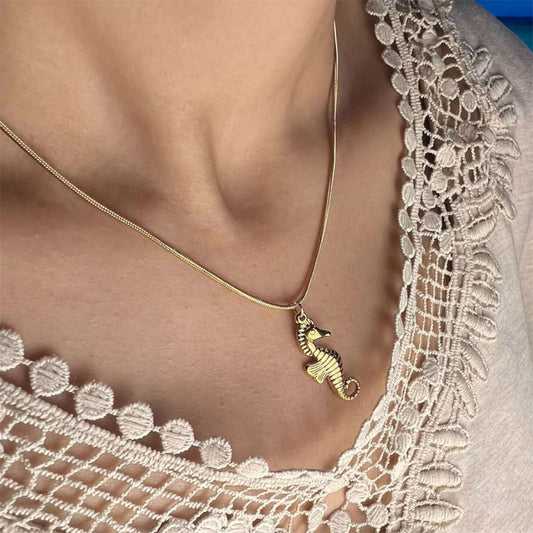 CABALLITO DE MAR NECKLACE