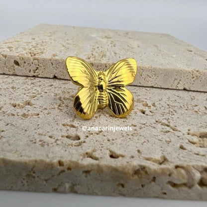 BUTTERFLY EAR CUFF