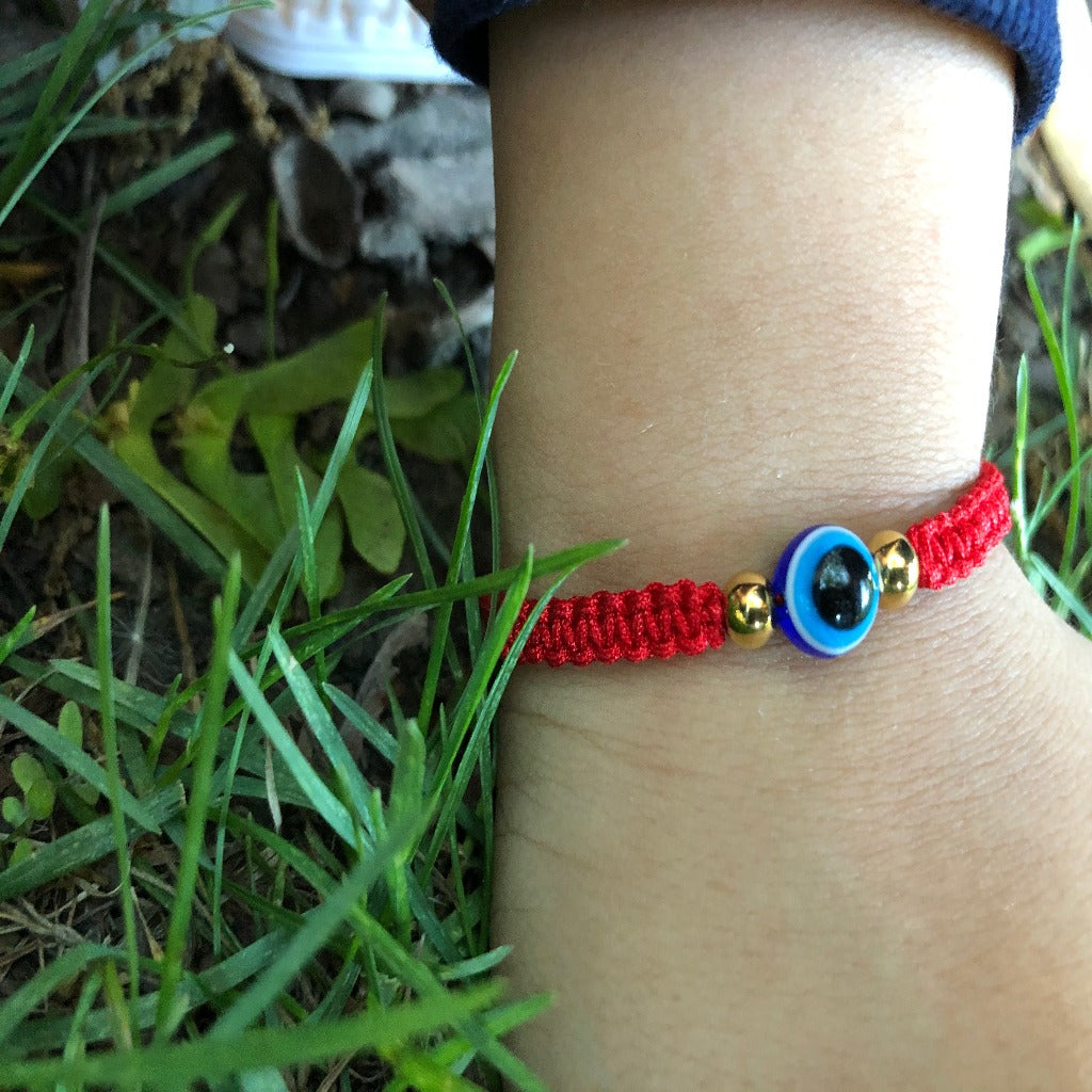 RED THREAD BRACELET