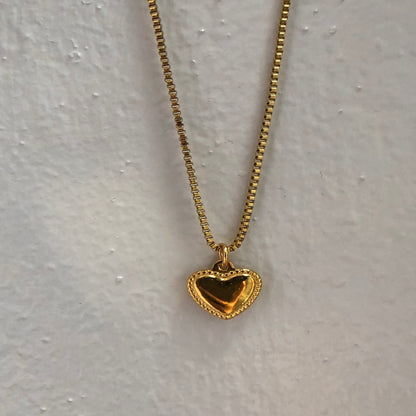 HEART NECKLACE