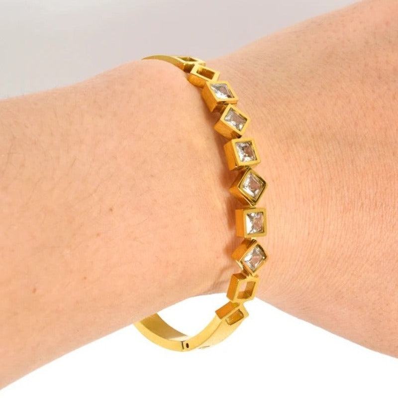 GEOMETRIC BRACELET