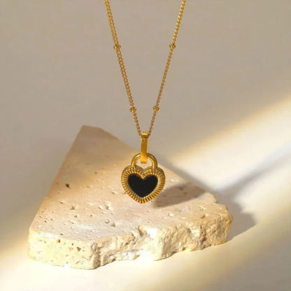 ASHLEY HEART NECKLACE